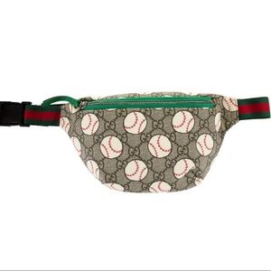 Kids Gucci gg Supreme baseball hip bag. Brand new w/ tags  and wrapped hip strap